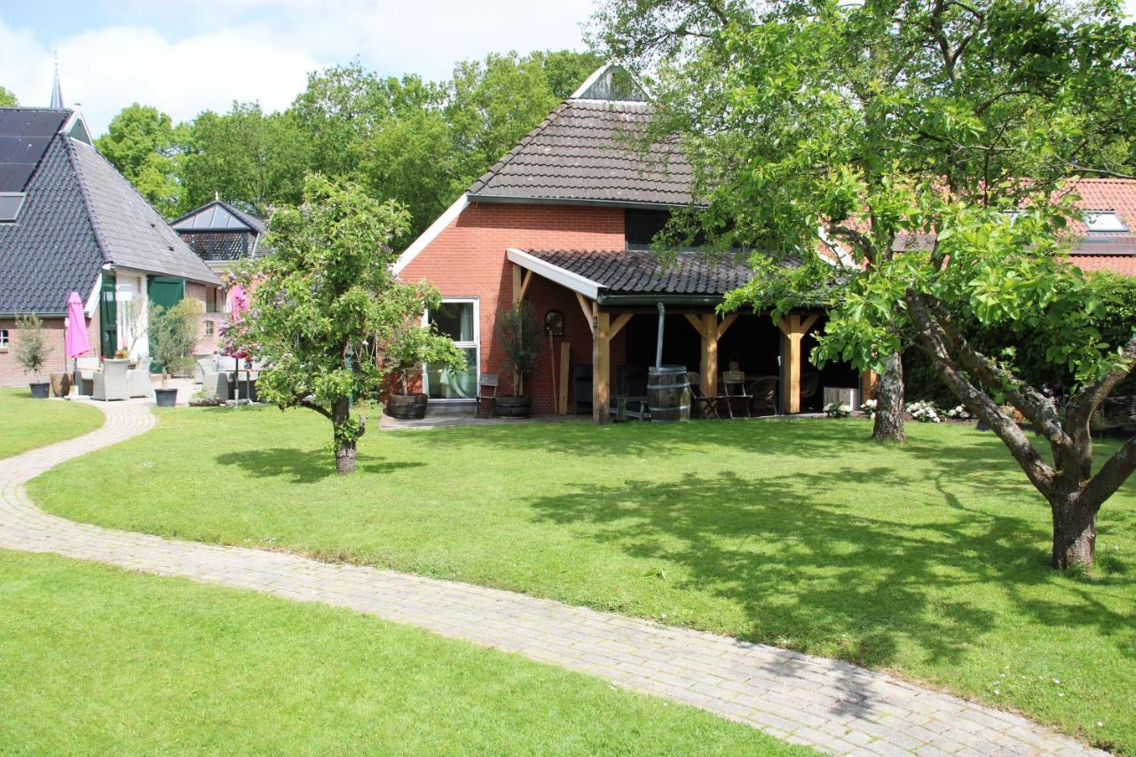 Hotel B&B Hoeve De Vredenhof 추이드라렌 외부 사진