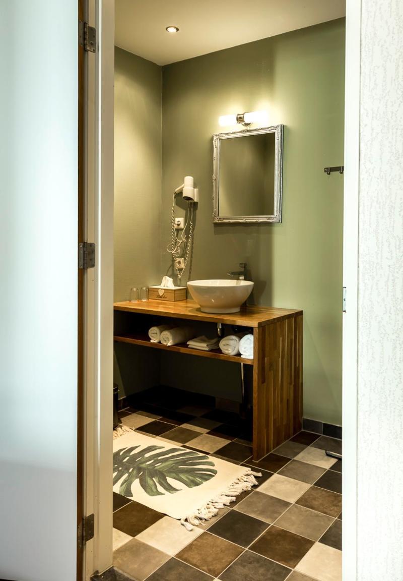 Hotel B&B Hoeve De Vredenhof 추이드라렌 외부 사진