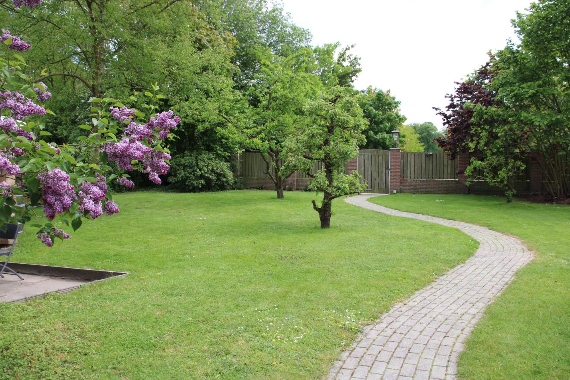 Hotel B&B Hoeve De Vredenhof 추이드라렌 외부 사진
