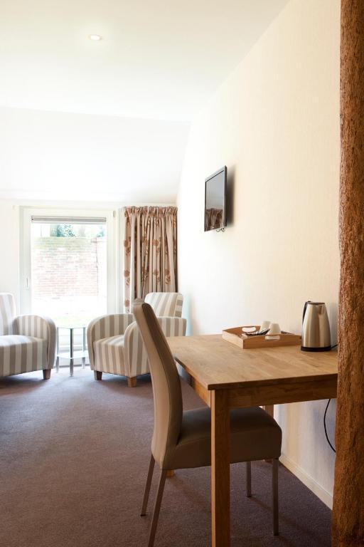 Hotel B&B Hoeve De Vredenhof 추이드라렌 객실 사진